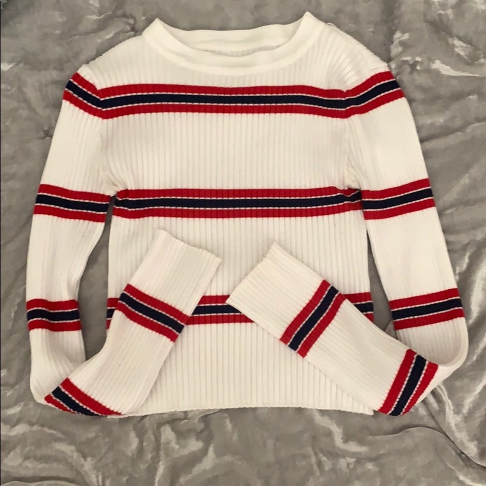Tight fit Kendall and Kylie long sleeve